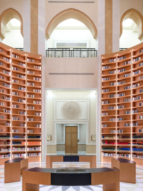 Abu Dhabi Sightseeing Sharing Tour + Ferrari World Ticket