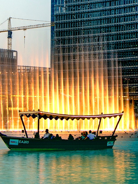 Dubai Fountain Show &amp; Abra Lake Ride Tickets