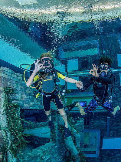 Deep Dive Dubai - Discover Scuba Diving for Beginners - DXB Attractions