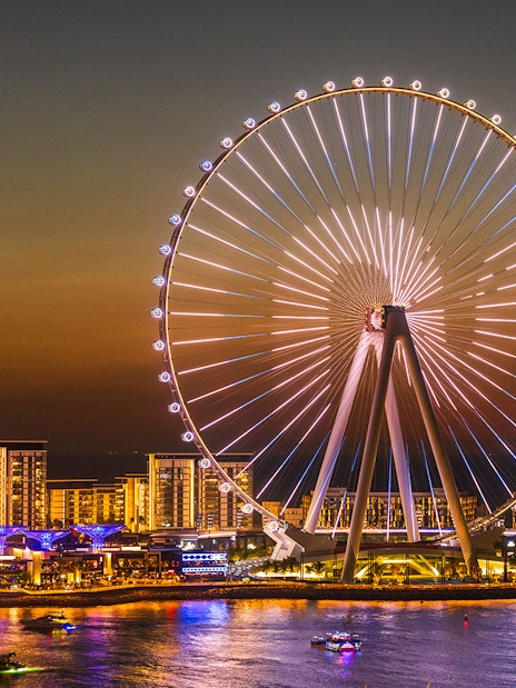 From Dubai Marina: Dhow Cruise with Dinner &amp; Live Entertainment